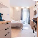 L&B Old Town Studio Apartments